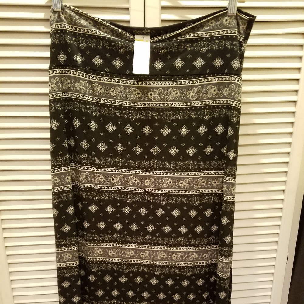 Black and grey patterned maxi skirt
